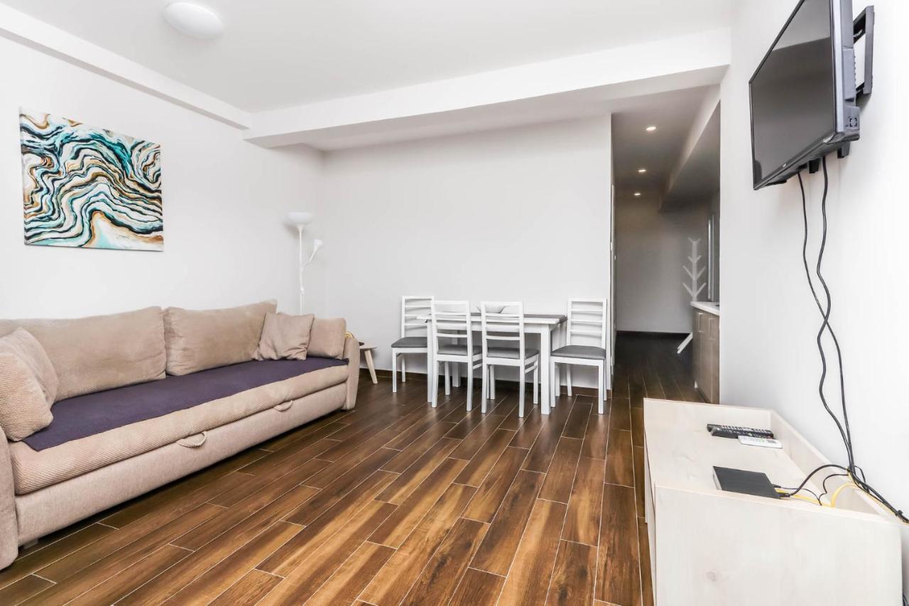Timea Apartment Tivat Exterior foto